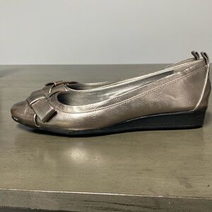 Silver comfort flats
